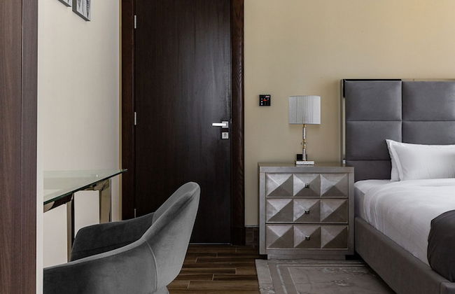 GLOBALSTAY. J One Tower Apartments - Photo 32