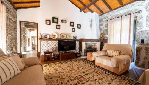 Casa do Souto Vieira do Minho - Casa Rural com piscina by House and People - Foto 5