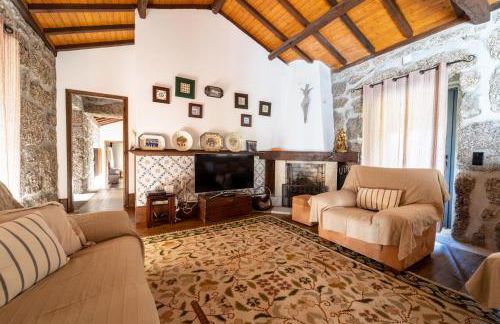 Casa do Souto Vieira do Minho - Casa Rural com piscina by House and People - Foto 5