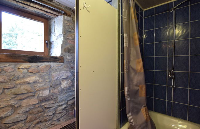 Quaint Cottage In Petite Langlire with Hot Tub - Photo 21