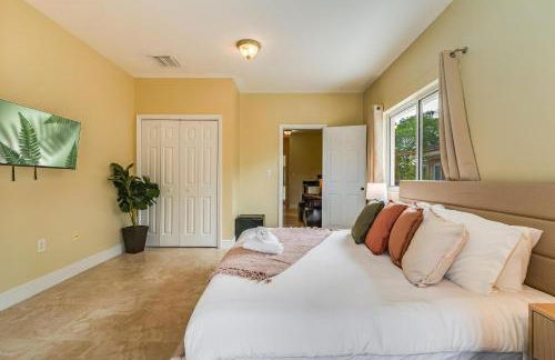 Salty Fox 5BD Oasis w Spa, Beach & Downtown - Foto 21