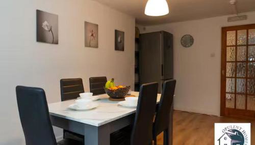 7 Bedroom Home - Contractor Stays - Reading Central - Foto 3