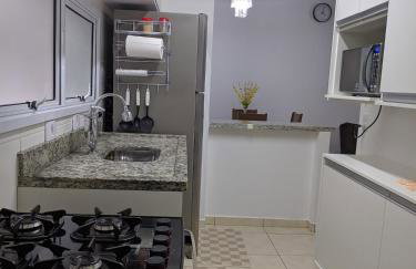 Apto completo com varanda gourmet a 50 mt da praia - Photo 17