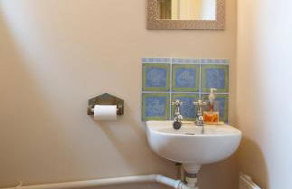 Executive Victorian House - Photo 18