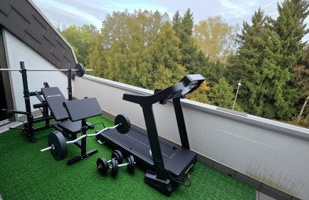 Modern Priv-Room -Gym-Balcony- Ideal for Work&Rest - Foto 21