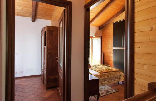 Apartment in Netro with Balcony and Views - Foto 13