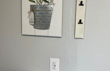 Charming 2-Bedroom House for a Peaceful Getaway - Foto 3