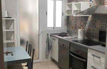 Piso Centro con 4 habitaciones y 2 baños - Foto 7