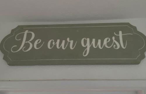 Spacious & modern 3 bed house - Foto 11