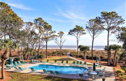 Direct Oceanfront Private Villa Overlooking Pool/Beach - South Forest Beach - Right next to Coligny Plaza - Foto 4