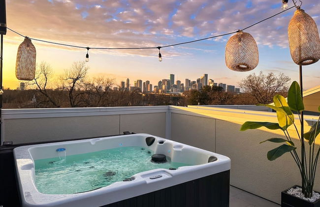 Paradise Palace Best Rooftop in HTX w Hot Tub - Foto 17