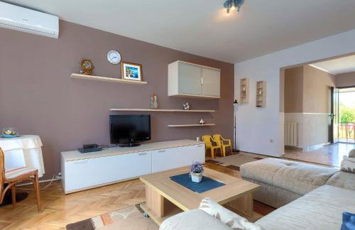 Holiday Home Dora by Interhome - Photo 3