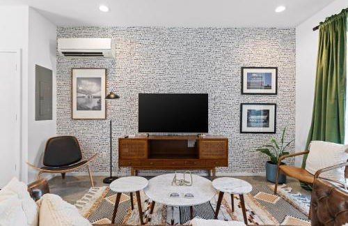 South Side Modern - Downtown Living - Amazing Location - Foto 9