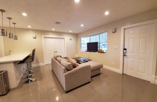 Lakefront Vacation Home - Sleeps 8 - Foto 14