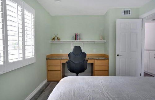 Serene hillside oasis with pool - 20 min to beach - Photo 26