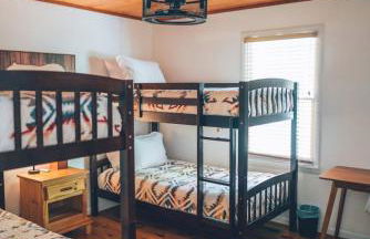 Cozy Cabin With Hot Tub, Grill, Fire Pit & Game Room - Foto 9