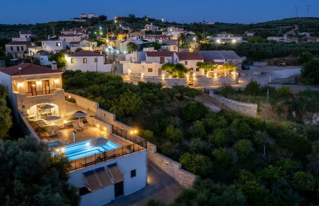 Luxurious Villa With Private Pool, Near a Couple of Restaurants & Sandy Beach - Foto 20