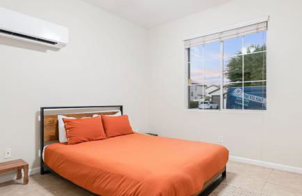 Desert Oasis w Pool Spa BBQ Outdoor Dining Under the Palms Calle Tolosa by AvantStay - Foto 17