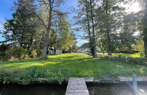 Idyllisches, neu renoviertes Haus mit Steg am See - Photo 19