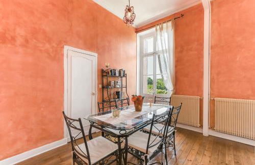 Les Bellevue Cité "3 Apartments, 1 with Garden & Private Parking, Aircon, WiFi, Free Public Car Park, 1 km from Cité" - Foto 50