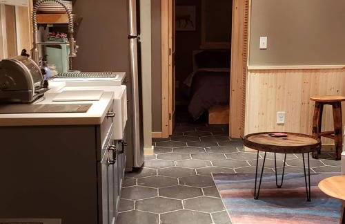 Entire Tiny Home close to cruise ship terminal Alaska Railroad and downtown Seward - Foto 7