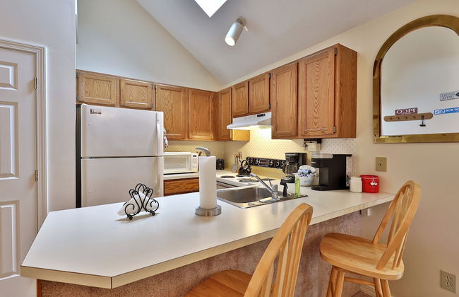 Pico Mountain Condo E306 2 Bedroom Condo - Photo 14