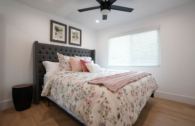 Coming Mid-April 2023! Beautifully upgraded two-story home with backyard oasis - Foto 17