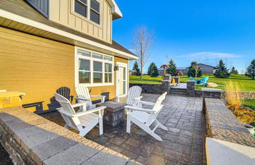 Lakefront Gem Grills and Fire Pit in Dent - Foto 18