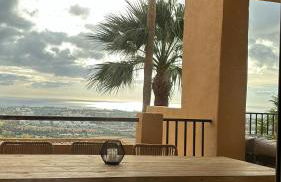 Elegant apartment, stunning views, fully renovated in la Hacienda del Senorio de Cifuentes - Photo 47