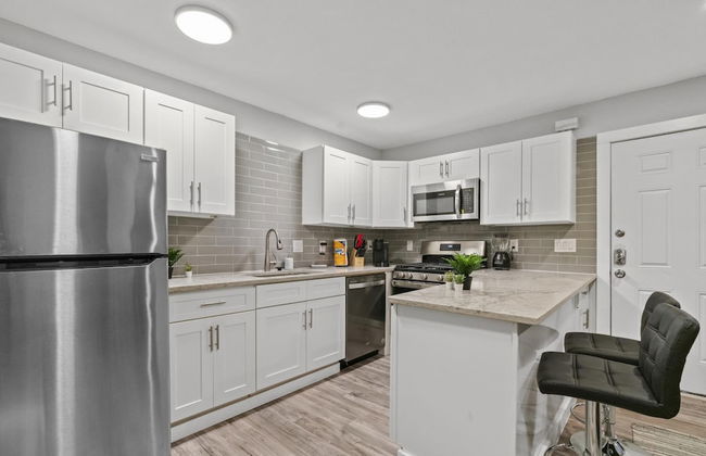 Stylish Studio Downtown Evonify - Foto 9