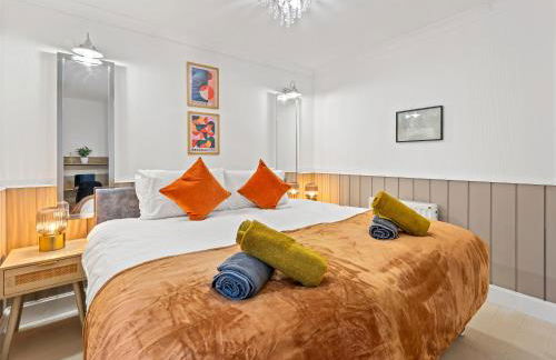 Churchill Apartment- 4 Beds- Free Parking- Near NEC BHX & HS2 - Foto 2