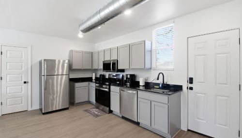 Modern 2BR Near Downtown OKC home - Foto 3