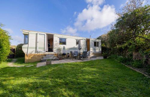 1 Bed Caravan Sleeps 2 -Dog Welcome -Free Parking - Photo 2