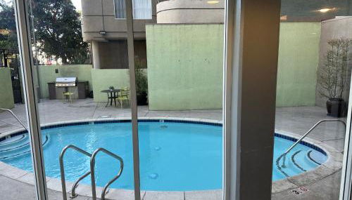 Mid-City Charm 2BR Near LAs Hotspots! - Foto 5