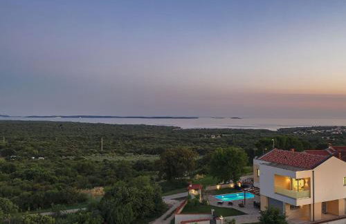 Villa in Peroj With Pool Near Barbariga Beach - Photo 18