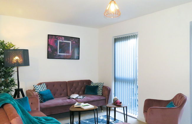 Tudors eSuites Private Garden & Garage - Photo 8