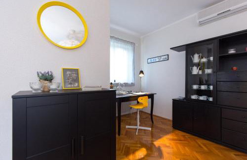 Captain's Apartment with Sea View - Photo 7