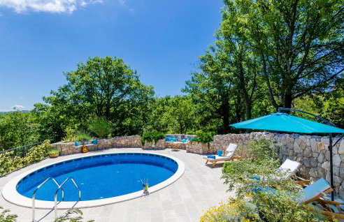 Beautiful Home In Gromaca With Wifi - Photo 13