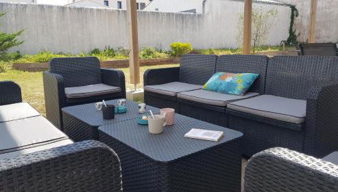 VIlla Elise, lumineuse et proche plage - Foto 5, Garden, Garden view