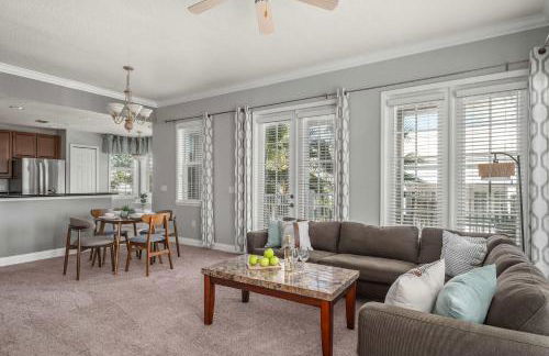 Pool Golf Course view & Reunion 6MI to Disney - Foto 11