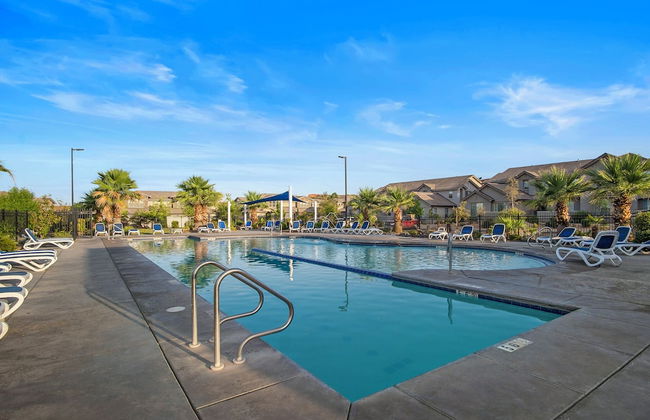 All Inn the Family - Photo 21