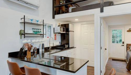 Sleeps 5-6 Near RRG-Hot Tub-Nice Sunrise-Quiet - Foto 3, stove