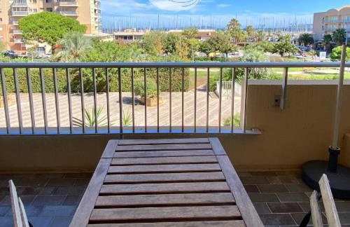 Studio Parc - Vue mer et sur la marina du port - Foto 4