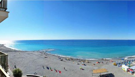 Gaiavacanze Beach Apartment - Photo 3