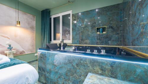 Le Musée d’Aphrodite / JACUZZI - Foto 3