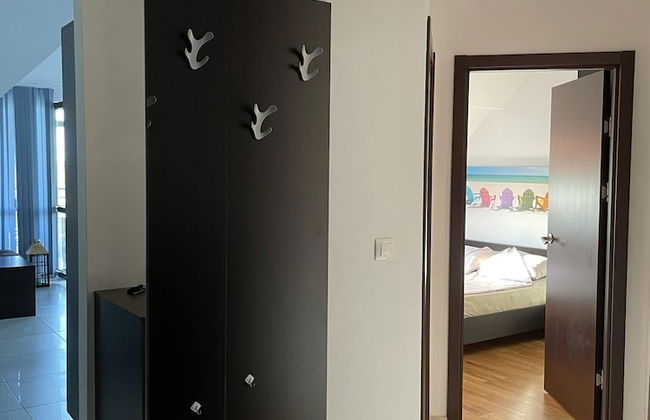 Stunning 2-bed Apartment in sea Resort Varna - Foto 2