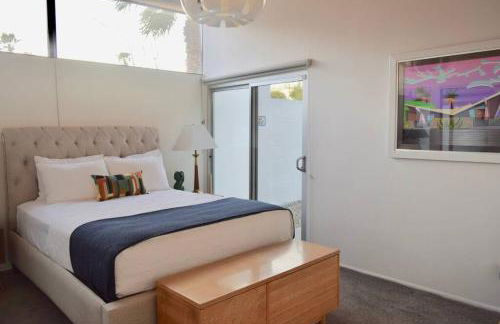 Live the Mid Mod Life at Mariposa Palms - Foto 36