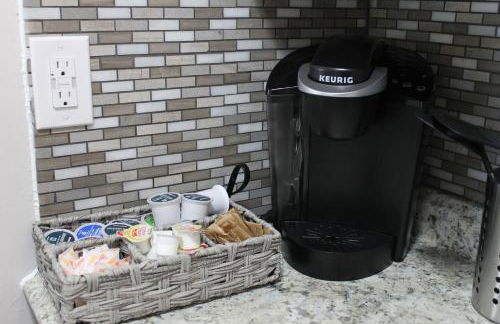 Walkable Bungalow w/ Fenced Yard - Foto 7