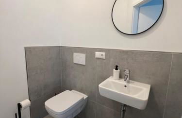 Design am Rhein I Zentral I 2BR I Aufzug I Dachterrasse I Parken I helloYOU apartments x BRIGHT Collection - Foto 5