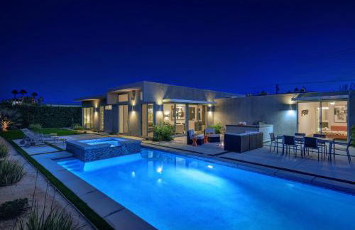 Oranj Door Modern - 4BR Pool, Hot Tub, Large Backyard - Foto 38